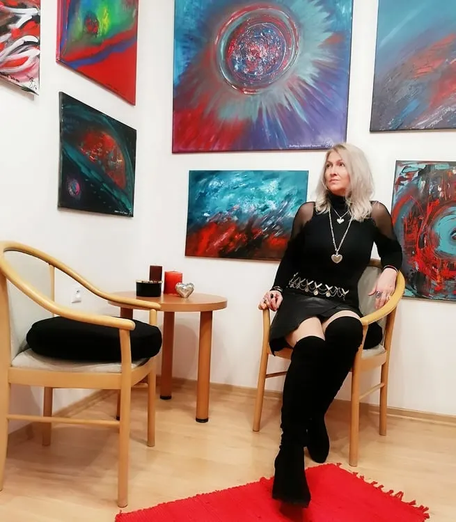 NOVINKA ATELIER a
GALÉRIA TRNAVA
kontakt